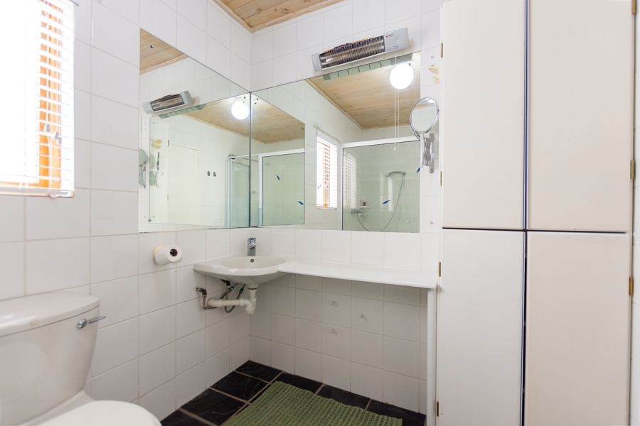 3 Bedroom Property for Sale in Britannia Bay Western Cape